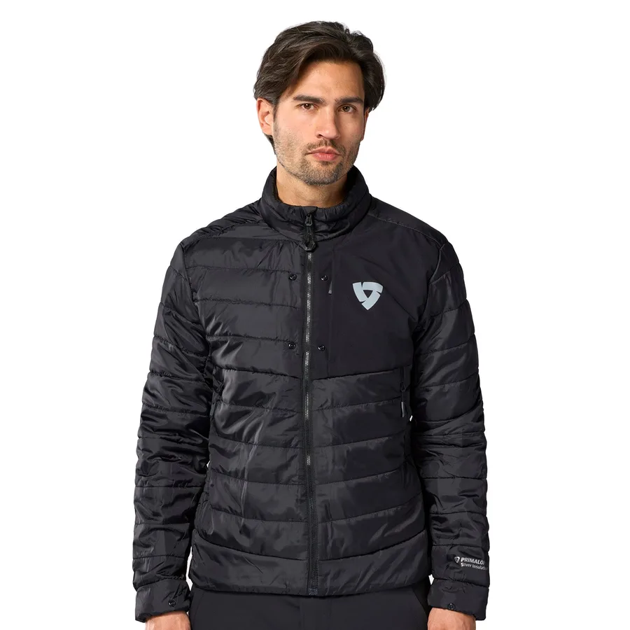 Forro térmico PrimaLoft negro acolchado de la Rev'it Defender 4 GTX puesto como chaqueta independiente